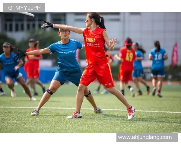 深圳飞盘队团队协作能力大幅提升荣获全国飞盘赛事新高排名 深圳飞盘队团队协作能力大幅提升荣获全国飞盘赛事新高排名