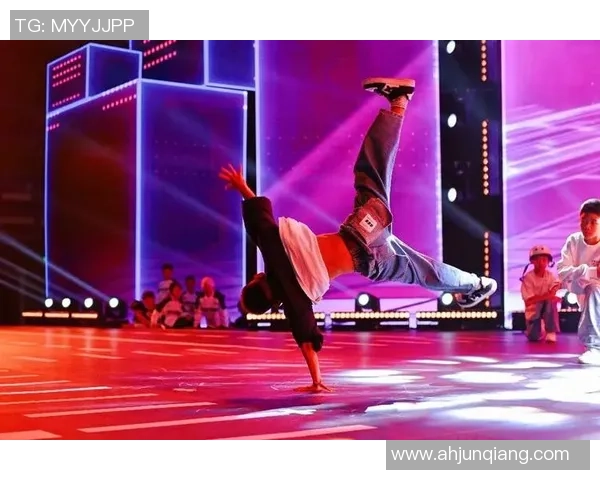 街舞意识排行榜揭晓成都街舞队荣登第六名引发热议