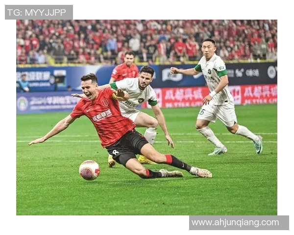 成都足球队的蜕变之旅：从地方球队到世界舞台的崛起与挑战