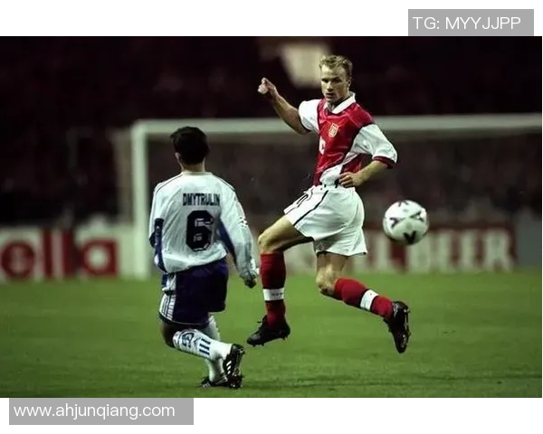 重庆足球队足球意识创新高引领全国新风潮助力球队崛起 重庆足球队足球意识创新高引领全国新风潮助力球队崛起